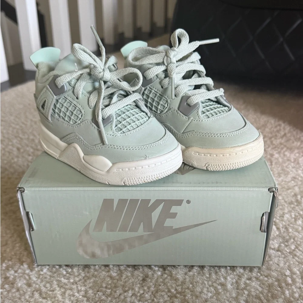 Air Jordan 4 Retro toddler 